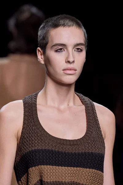 Look 93